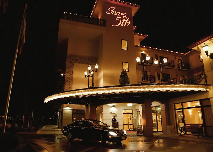 Pet Friendly hotel: Inn At The 5Th